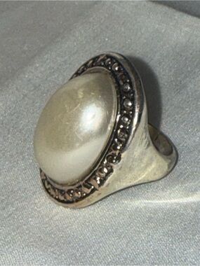 Vintage Faux Pearl Cocktail Ring Chunky Boho Retro Style 13 Statement Ring
